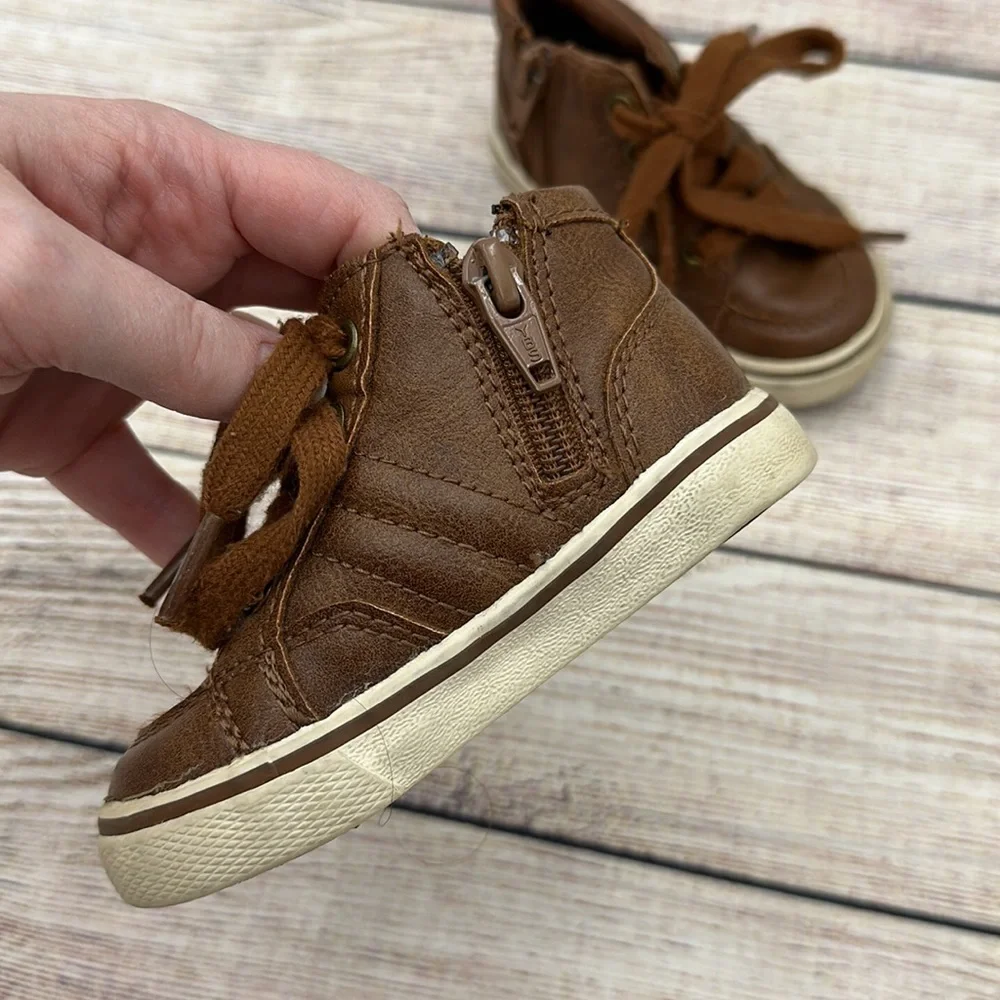 Cat & Jack Brown Lace Up Zipper Boots Size 5 - Picture 2 of 8